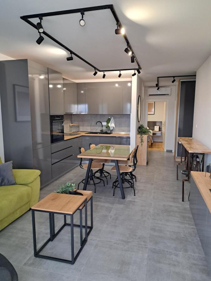 Smile Appartement Split Buitenkant foto